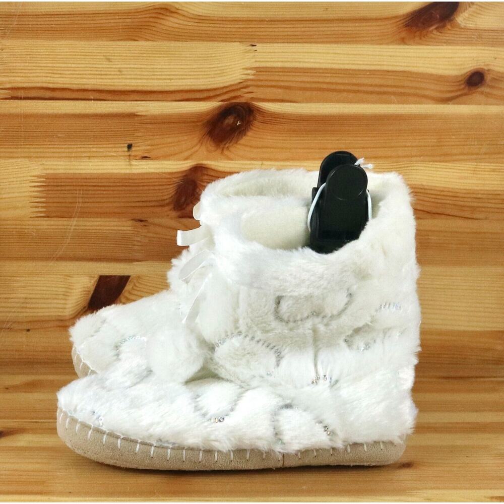 New Joe Boxer Faux Fur Pom Pom Lined Kid Bootie Jeweled Pipping White Boots 1.5